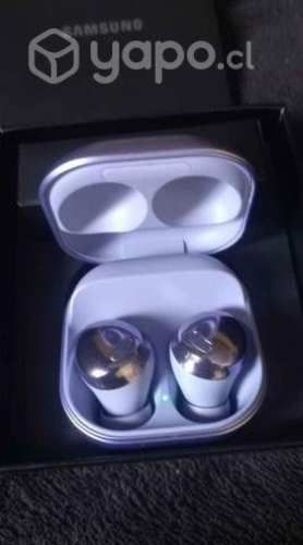 Audifonos samsung buds pro. Color violeta