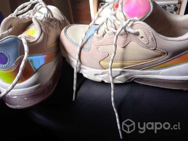 Zapatilla sibila número 37