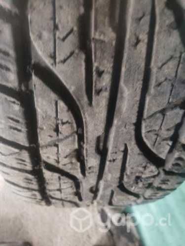 Juego de llantas 5 x 127 aro 17 con neumáticos