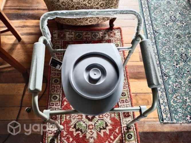 Silla con orinal plegable