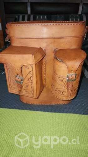 Bolso porta termos en cuero