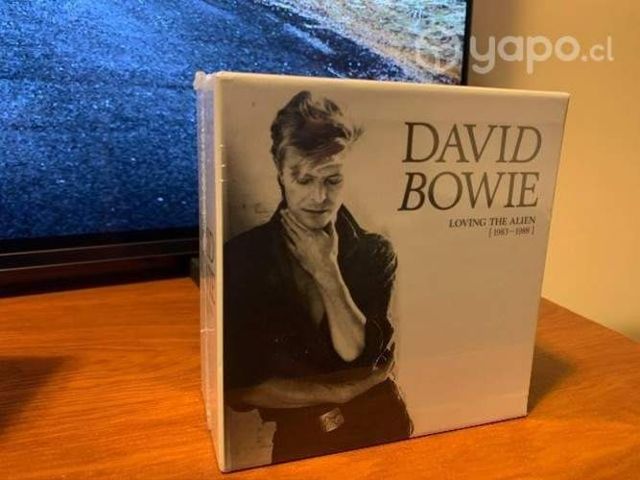 David Bowie-loving The Alien (1983 - 1988),sellado