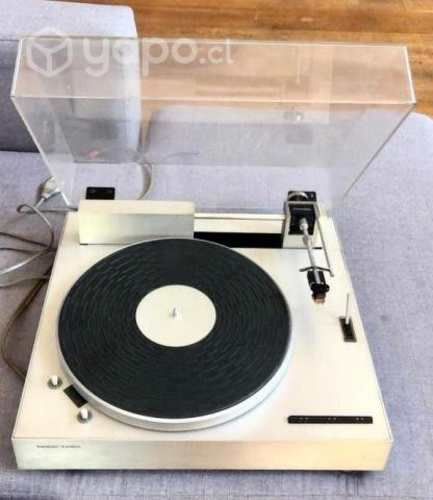 Tornamesa Harman Kardon ST7