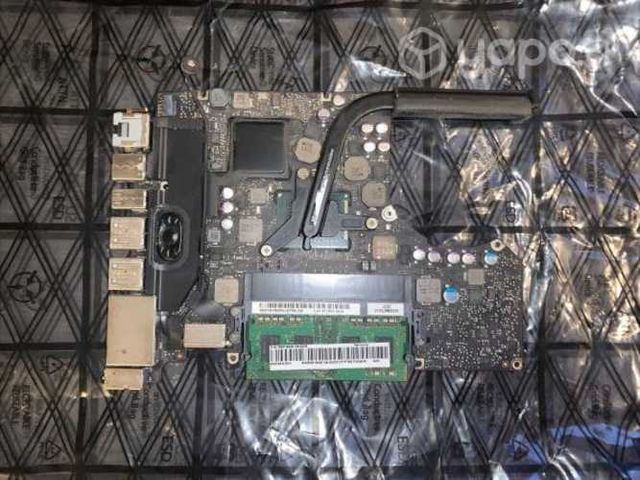 Apple MacBook Pro 13