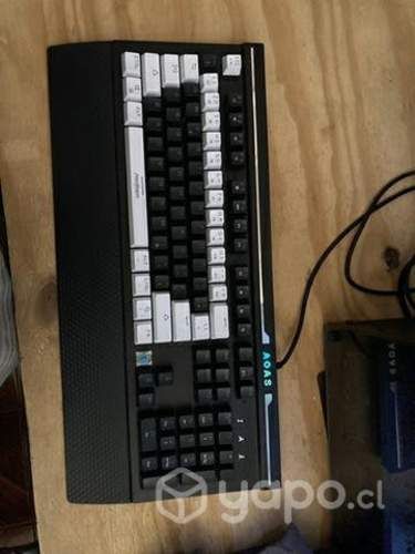 Teclado mecánico 100 por ciento y g203