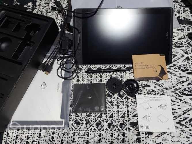 Tableta huion kamvas pro 13