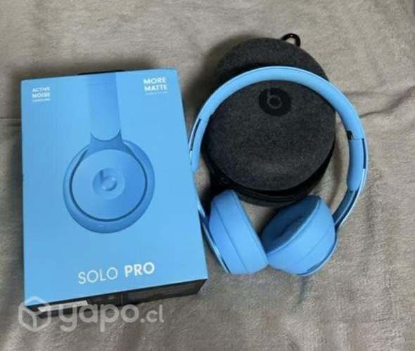Beats Solo Pro