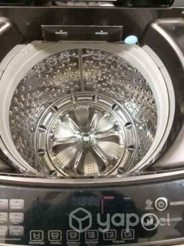 Lavadora LG 22KG con tecnología Inverter