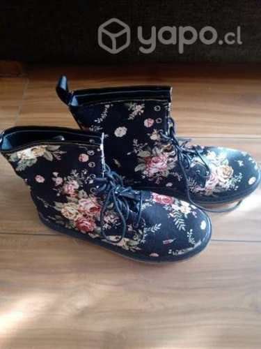 Botín Flores Talla 38 Nuevos