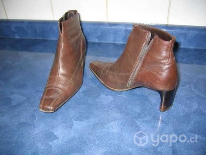 Botines cuero alemanes n°36 color café, metro Toba