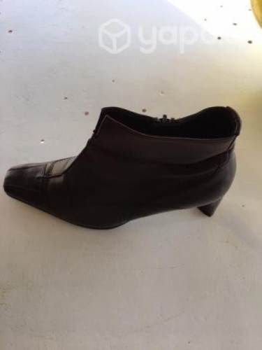 Botines cuero alemanes n°36 color café, metro Toba