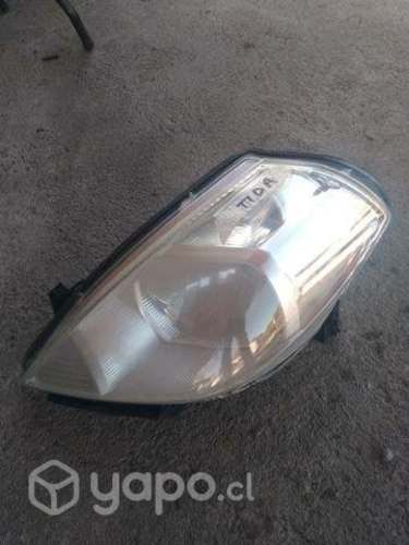 Optico Nissan Tiida izquierdo lh