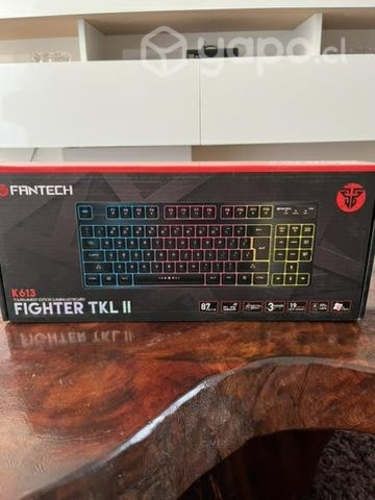 Teclado gamer fantech fighter tkl ll rgb