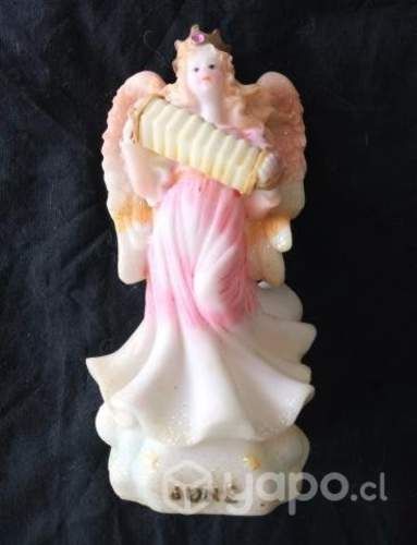 Figura Angel June