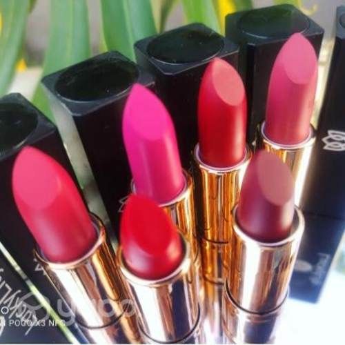 Caja de 24 labiales matte