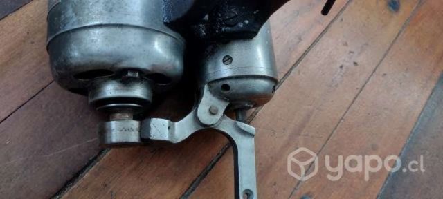 Motor singer antiguo