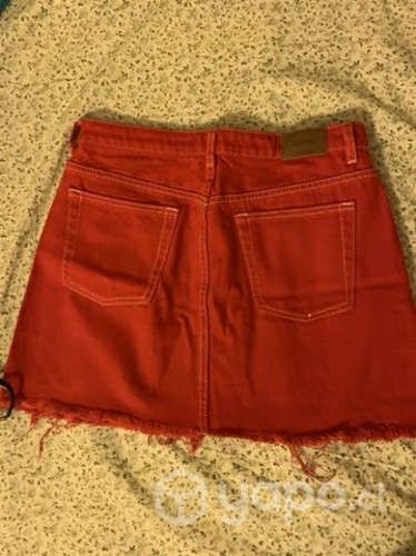 Falda roja