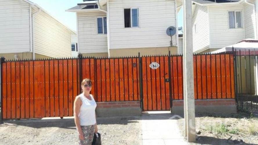 Casa 2 pisos 4 dormitorios 2 baños