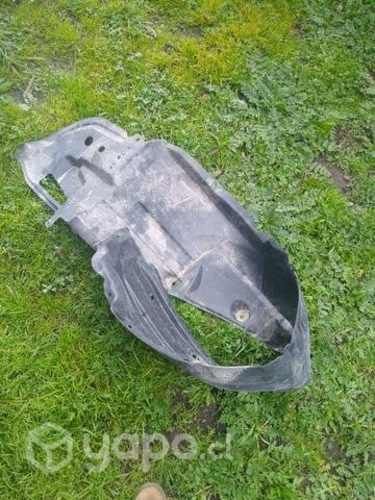 Guardafango toyota corolla 08/12 delantero LH