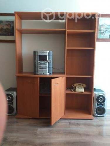 Mueble tipo vitrina. Buena calidad