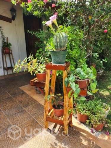 Mesita para notebook, juegos,picar etc