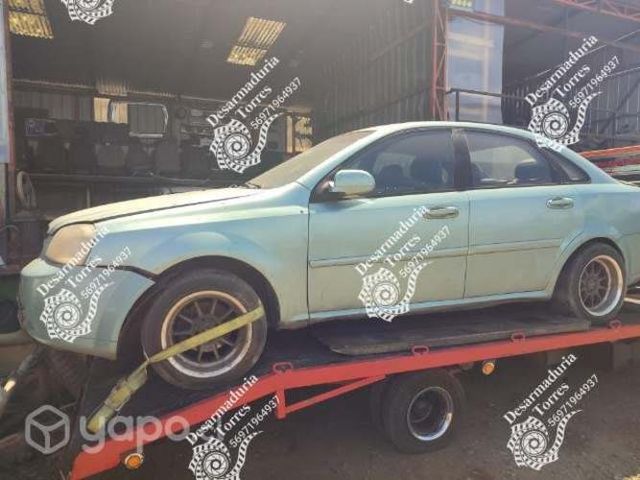 Puerta izquierdo Optra 2006