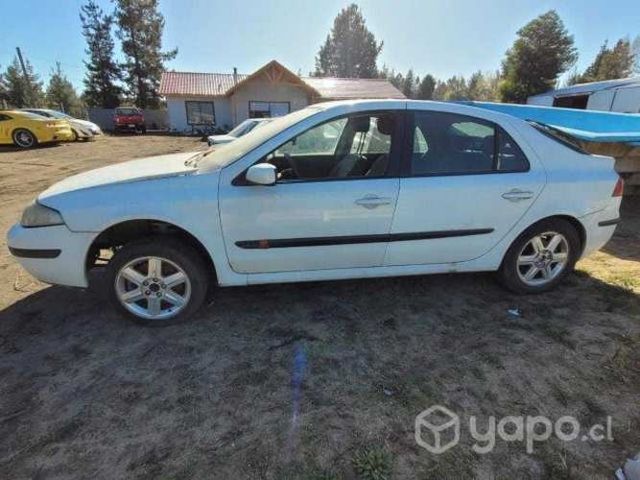 Puerta renault laguna 2.0 automatico 2004