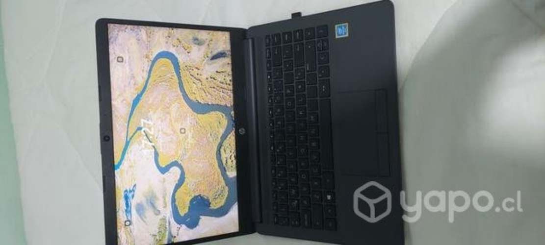 Nootbook HP semi nuevo