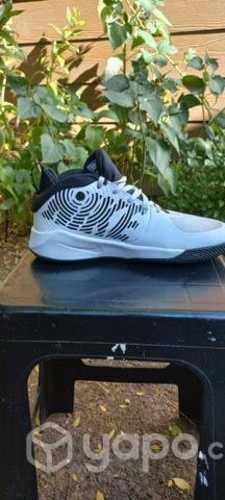 Zapatillas de Basket nuevas