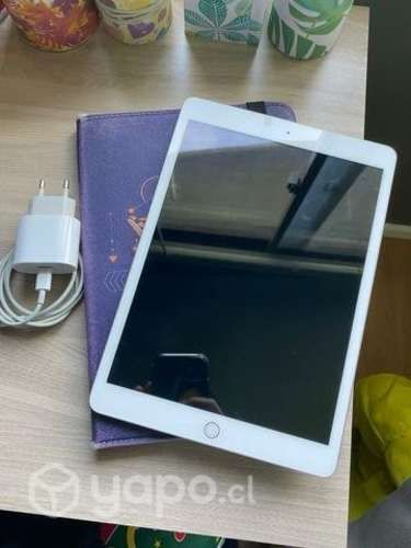 IPAD 10.3 (128 GB) Semi nuevo único dueño