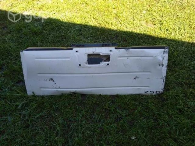 Portalon Nissan Terrano