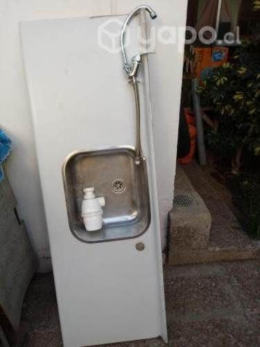 Lavaplatos con griferia y sifon