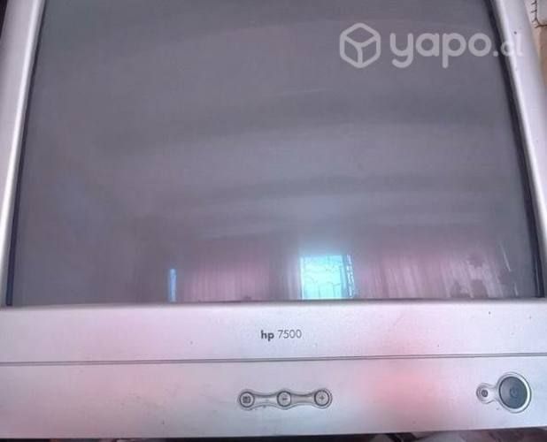 Monitor 17&quot; VGA a Tubo, funcionando