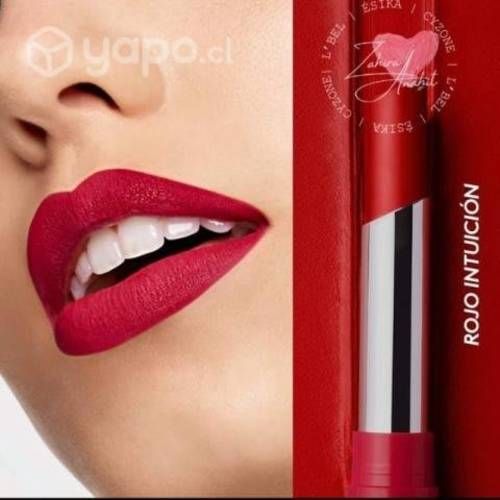 Labial larga duración colorfix ésika