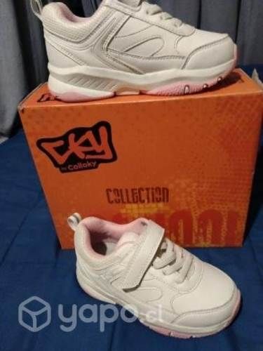 Zapatilla Colloky niña #24