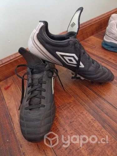 Chuteadores Umbro - Muy buenas condiciones