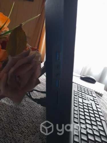 Computador de escritorio marca lenovo