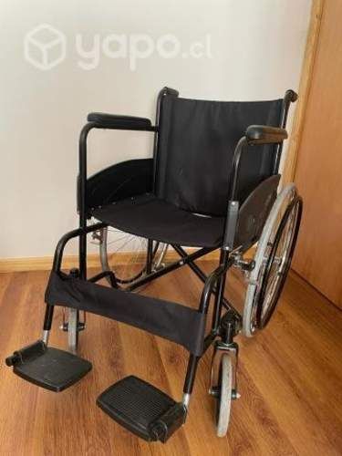 Silla de ruedas plegable poco uso