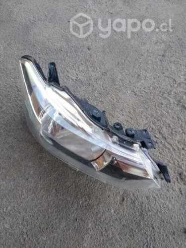 Optico Toyota New Yaris 13/19 rh derecho