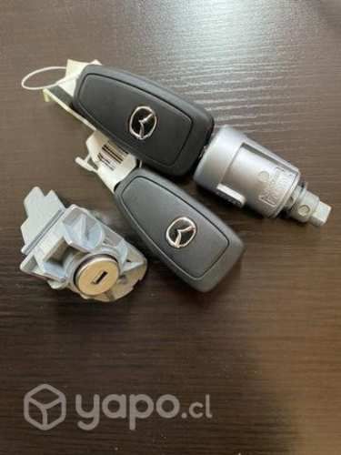 Llaves Mazda con Chapa módulo nuevo