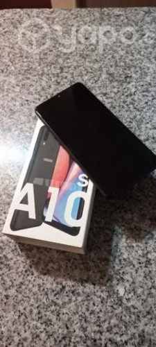 Samsung A10s - usado