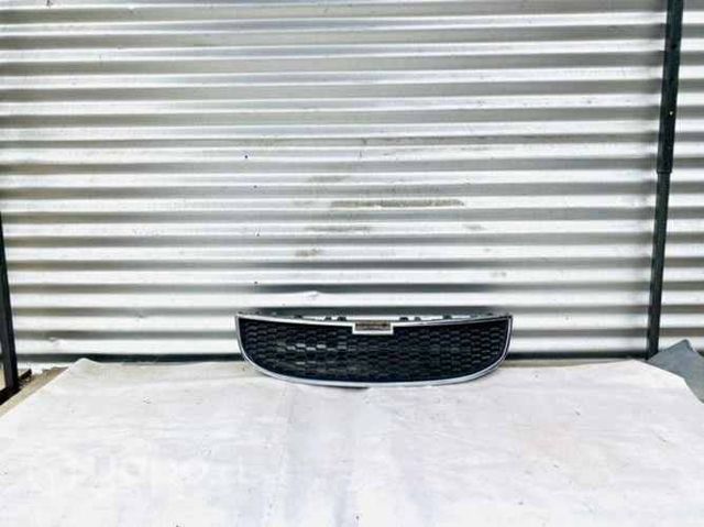 Rejilla máscara parachoque chevrolet Orlando