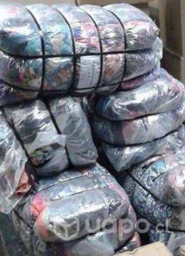 Fardos de poleras femeninas nuevas