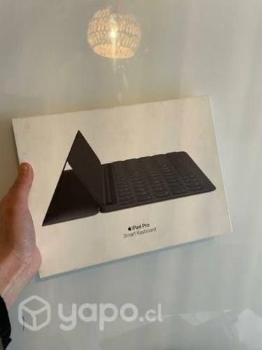 Ipad 7ma gen 32GB + teclado original