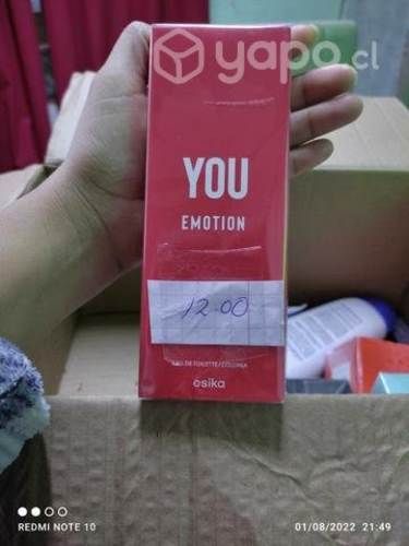 Perfume de mujer Avon y esika