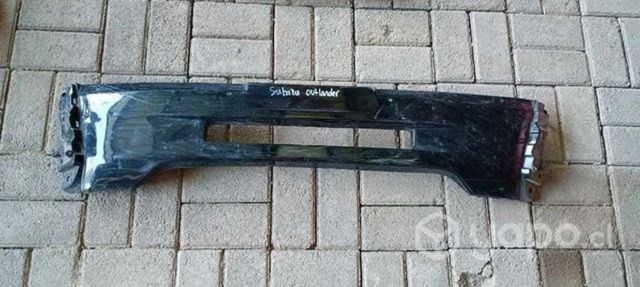 Moldura parachoque Mitsubishi outlander 2016