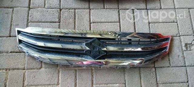 Máscara Suzuki ertiga 2016