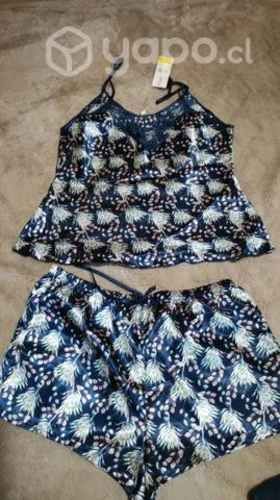 Pijama nuevo con etiqueta talla s