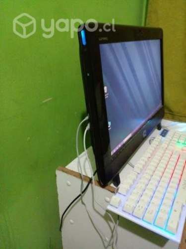 Computador de escritorio compact