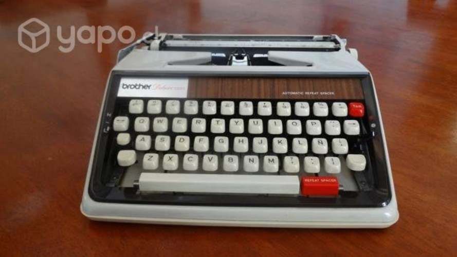 Maquina de escribir Brother deluxe 1350